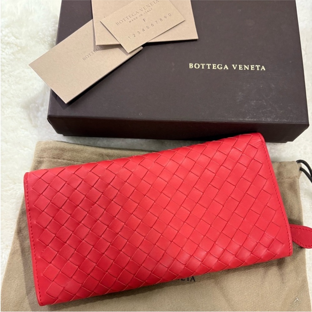 Bottega Veneta Red Intrecciato Leather  Wallet Authentic - Picture 6 of 16